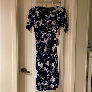 Maternity wrap dress